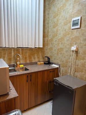 Comfort Apartment, City View | Private kitchen