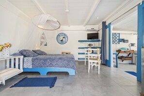Bungalow, 1 Queen Bed, Beachfront