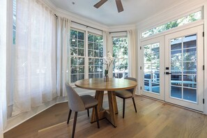 Dining - Spacious Chevy Chase 7BR – Quick DC Access (Chevy Chase)