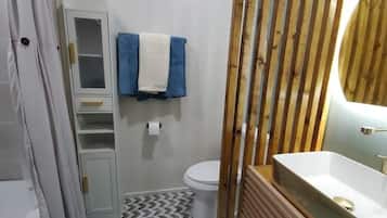 Handtücher, Seife, Toilettenpapier