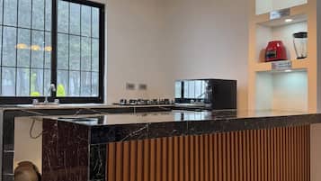 Maison Familiale, patio, vue montagne | Cuisine privée