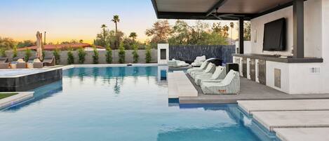 Outdoor pool, a heated pool