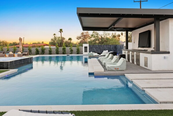 Outdoor pool, a heated pool