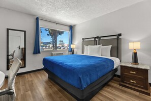 Zimmer, 1 King-Bett | Kostenloses WLAN