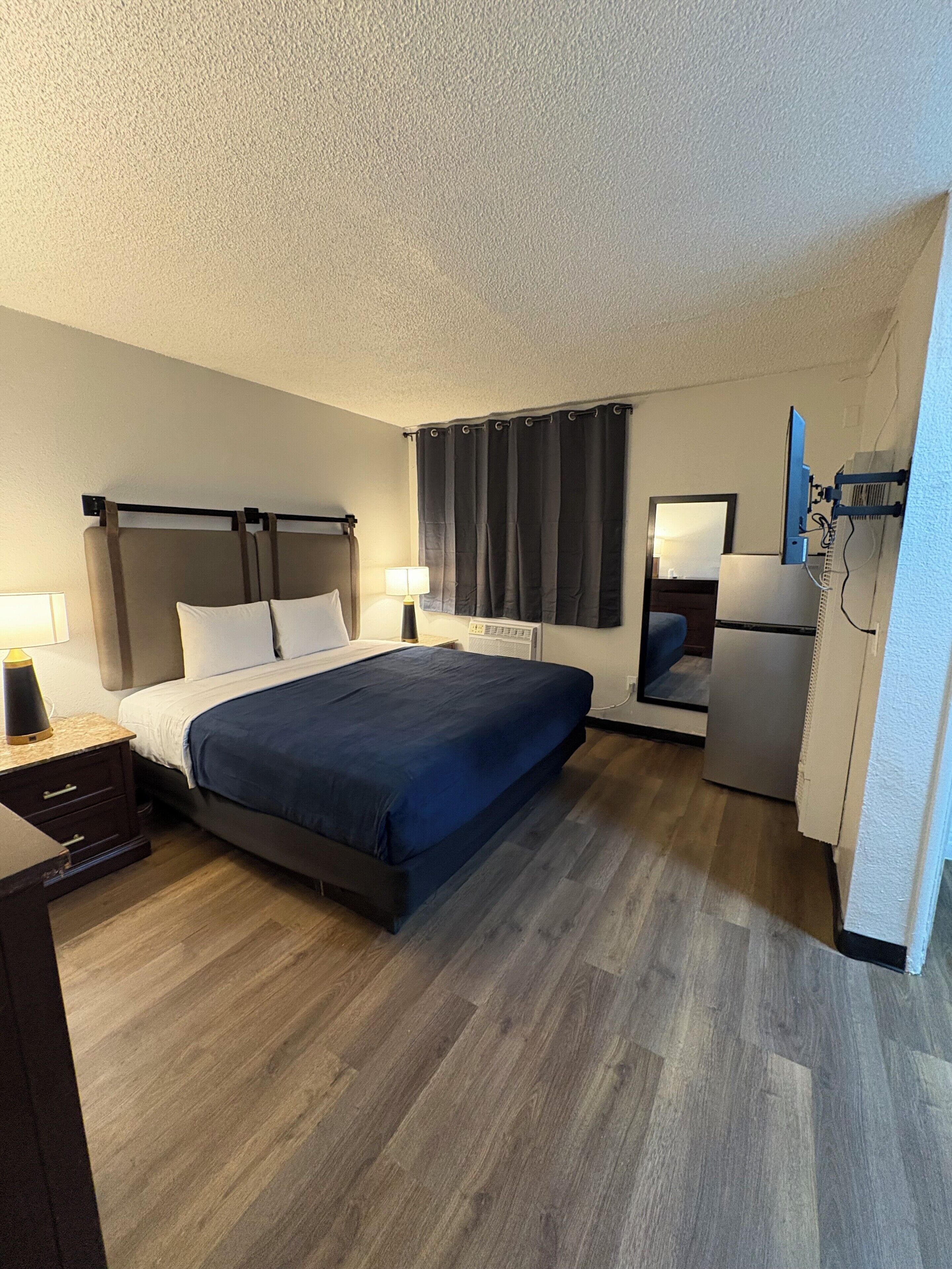 Zimmer, 1 King-Bett | Kostenloses WLAN