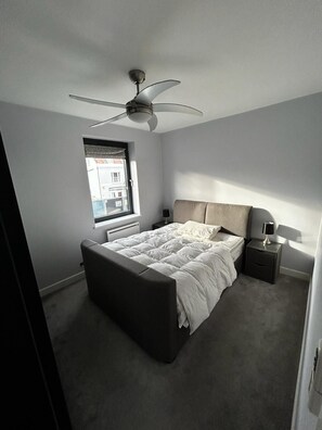 3 Schlafzimmer, Bügeleisen/Bügelbrett, WLAN, Bettwäsche