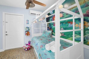 3 quartos, ferros/tábuas de passar roupa, Wi-Fi, roupa de cama