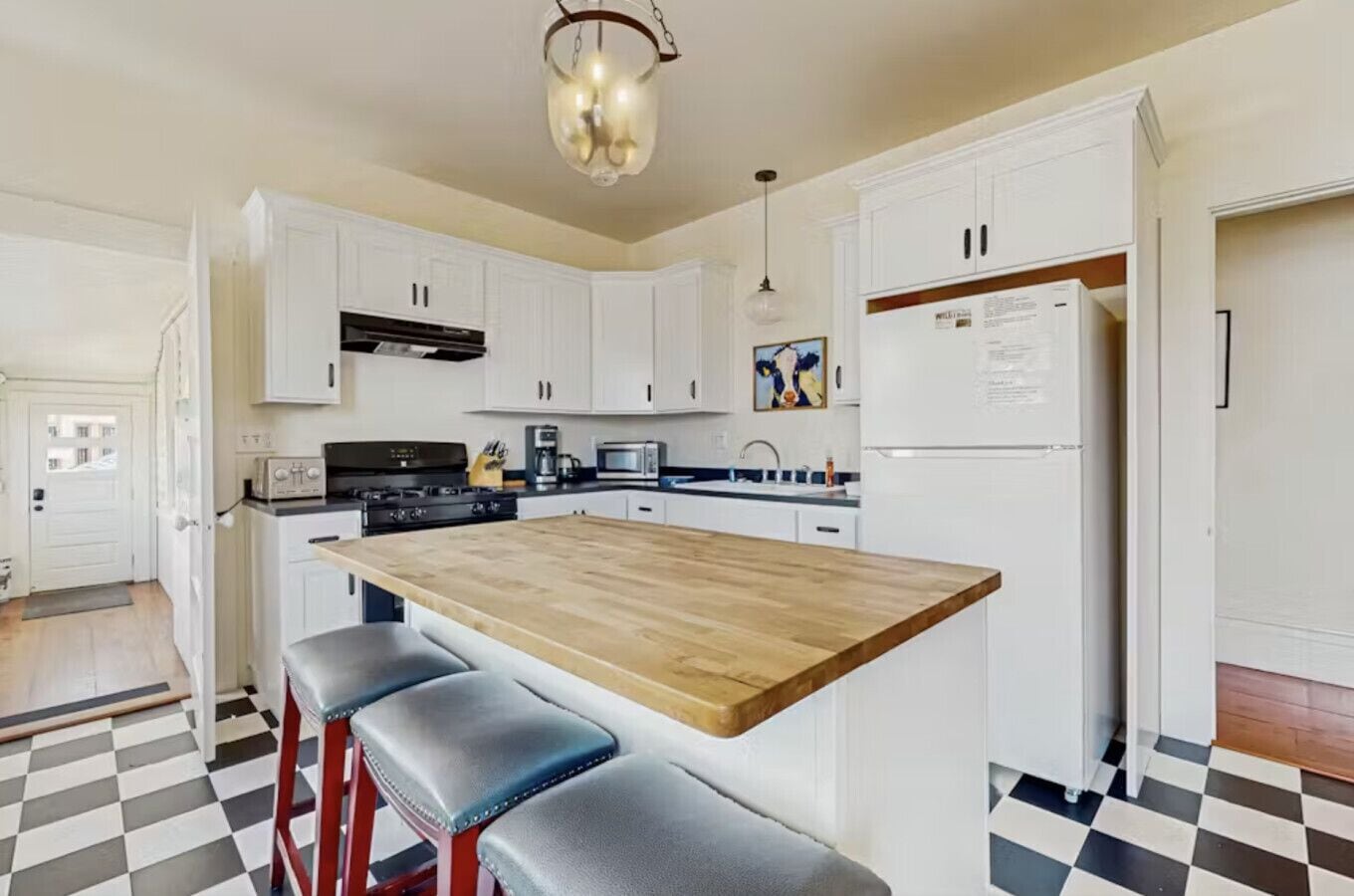 冷蔵庫、オーブン、コンロ、食器洗い機