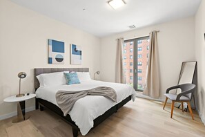 2 chambres, fer et planche à repasser, accès à Internet, literie fournie
