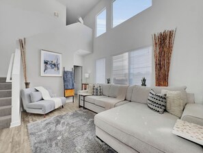 تلفزيون ذكي، مكتبة موسيقى، مكتبة فيديو، ستيريو