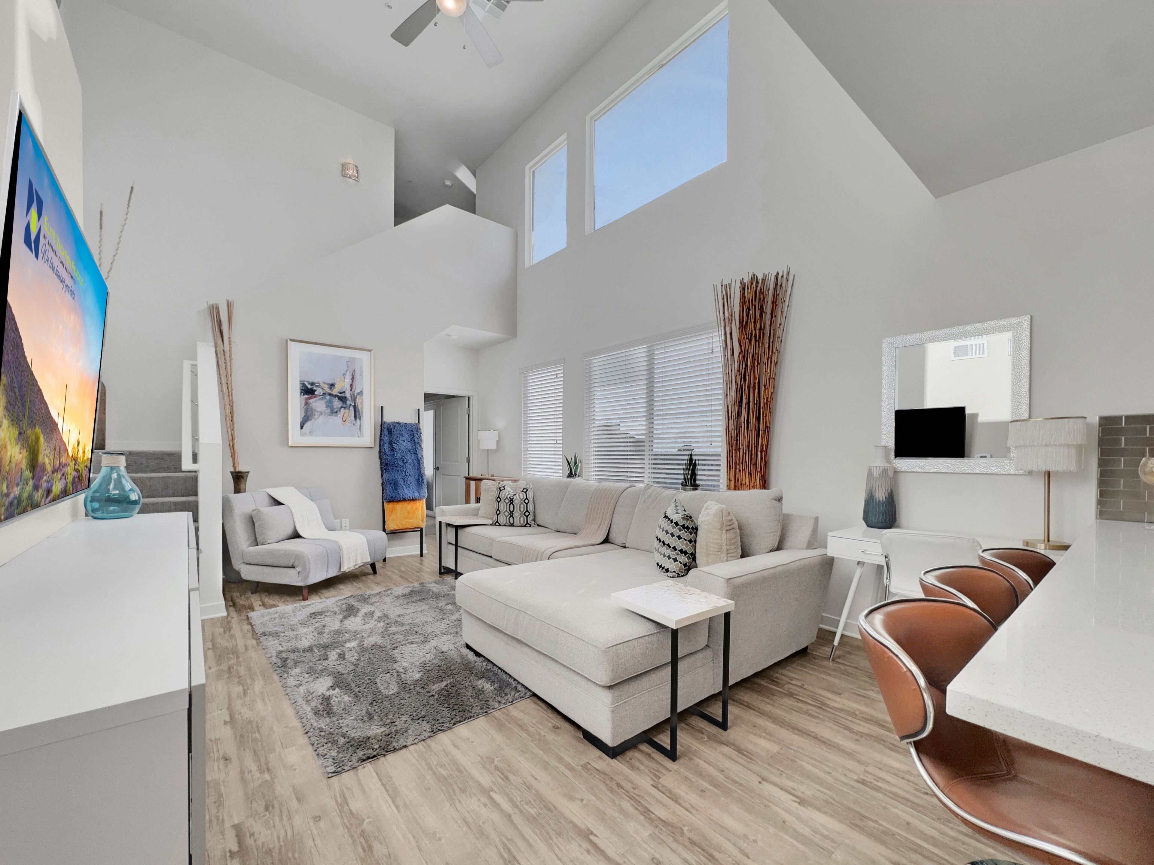 Una Smart TV, una biblioteca de música, una videoteca