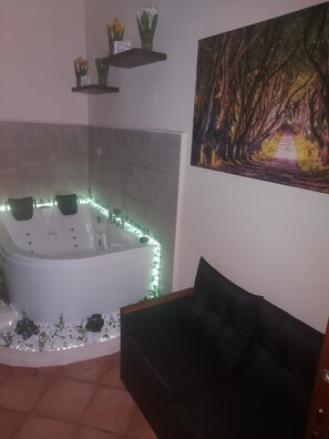Interior - Norman Dream suite within walking distance of the majestic Cathedral of (Monreale)