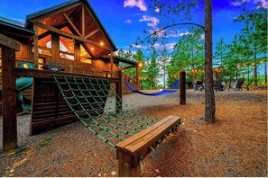 Property grounds - NEW!~Black Wolf Lodge~Disc Golf!~Hot Tub!~Sauna! (Broken Bow)