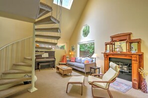 Smart TV, fireplace, books