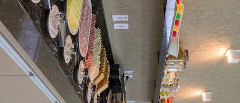 تناول الطعام