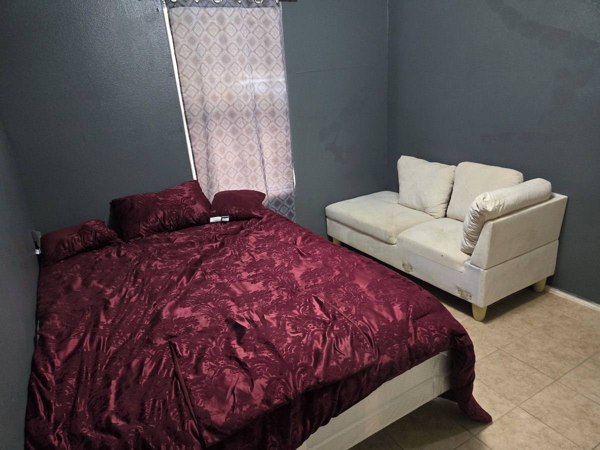 Photo 11 of Wonderful fancy 3-bedroom house with AC in Houston