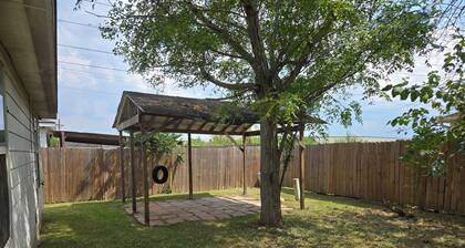 Wonderful fancy 3-bedroom house with AC in Houston