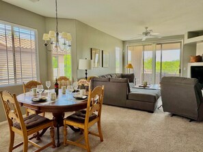 TV - Gorgeous Oro Valley Condo Rental - Mountain Views! (Oro Valley)