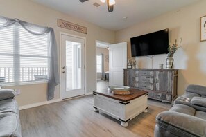 Smart TV, DVD player