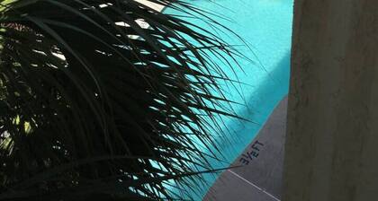 Penguins on the Beach 2/1 w/ balcony, beach, tropical oasis and pool