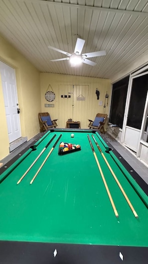 Games room - Dolphin Cove | Steps from the Beach | 2BR w/Hockey/Ping-pong/Pool Table (Cocoa Beach)