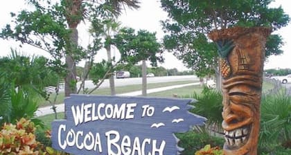 Penguins on the Beach | 2BR Steps to Beach & Downtown w/pool | Unit 2