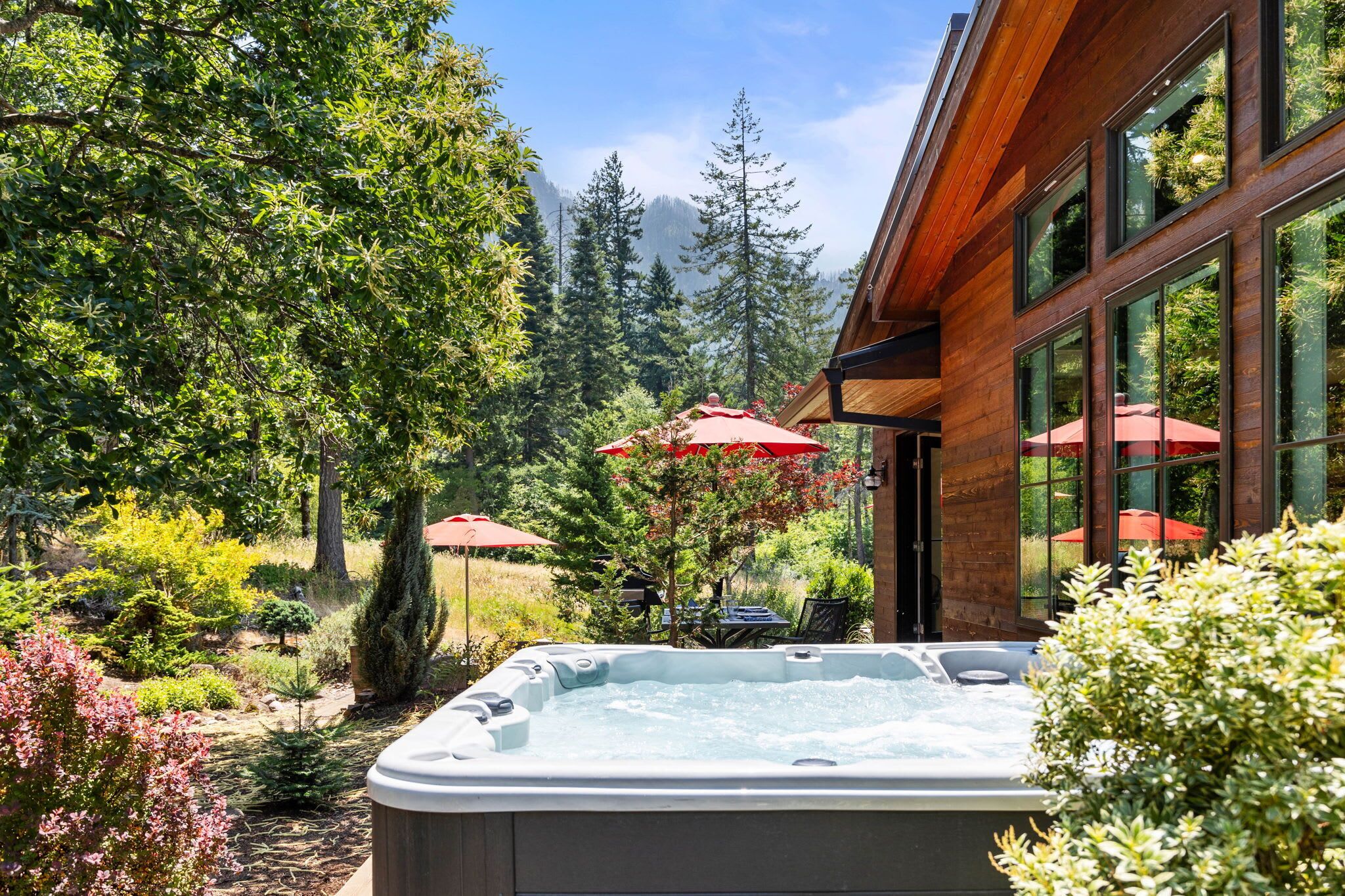 Bain à remous extérieur