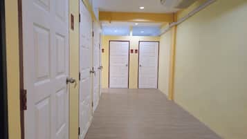 Mini Box | Vestibule