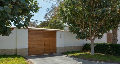 Casa Paracas by Wynwood House