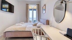 Unclassified image, 2 of 40, button - Design Jamar by Interhome (Lovran)
