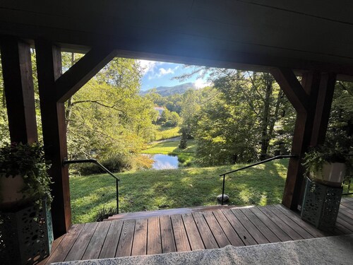 Welcome To Mountain Side Views
House nestled in the Smoky Mountains with views
