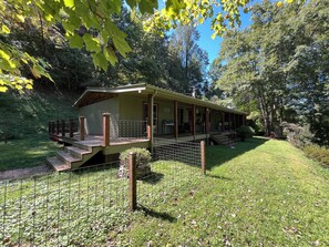 Exterior - Mountain Side Views
House nestled in the Smoky Mountains close to everything! (Whittier)