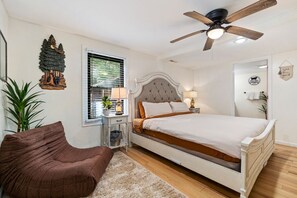 2 chambres, fer et planche à repasser, Wi-Fi gratuit, draps fournis