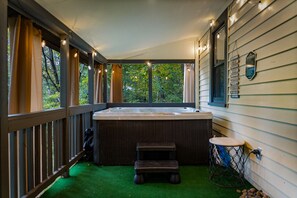 Bain à remous intérieur