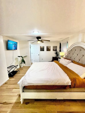 2 chambres, fer et planche à repasser, Wi-Fi gratuit, draps fournis