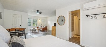 Cozy Kennesaw Apartment Close to KSU w/ EV Charger