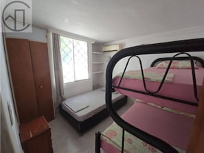 3 bedrooms, Internet, bed sheets