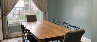 Wonderful 4-bedroom house with hot tub in Bellville