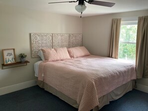 4 chambres, fer et planche à repasser, Wi-Fi gratuit, draps fournis