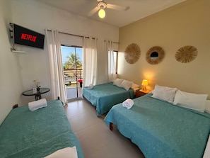 5 dormitoris, planxa i posts de planxar, wifi i roba de llit 