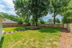 Property grounds - THE GARDEN HOUSE (Fort Walton Beach)