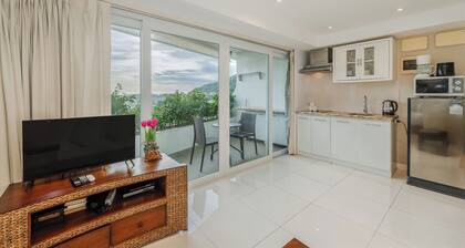 1BR Pool Sauna Near Viewpoint C196