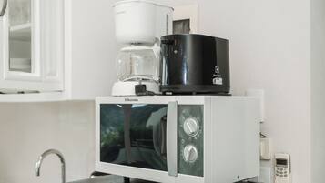 Apartment, Balcony, City View | Private kitchen