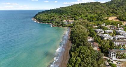 Wyndham Gardens 1320 Studio, 1 minute walk Naithon