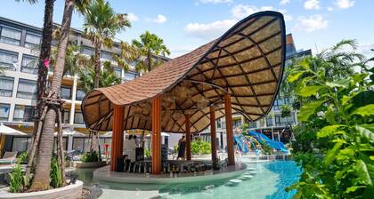 Wyndham Gardens 1321 Studio, 1m from Naithon Beach