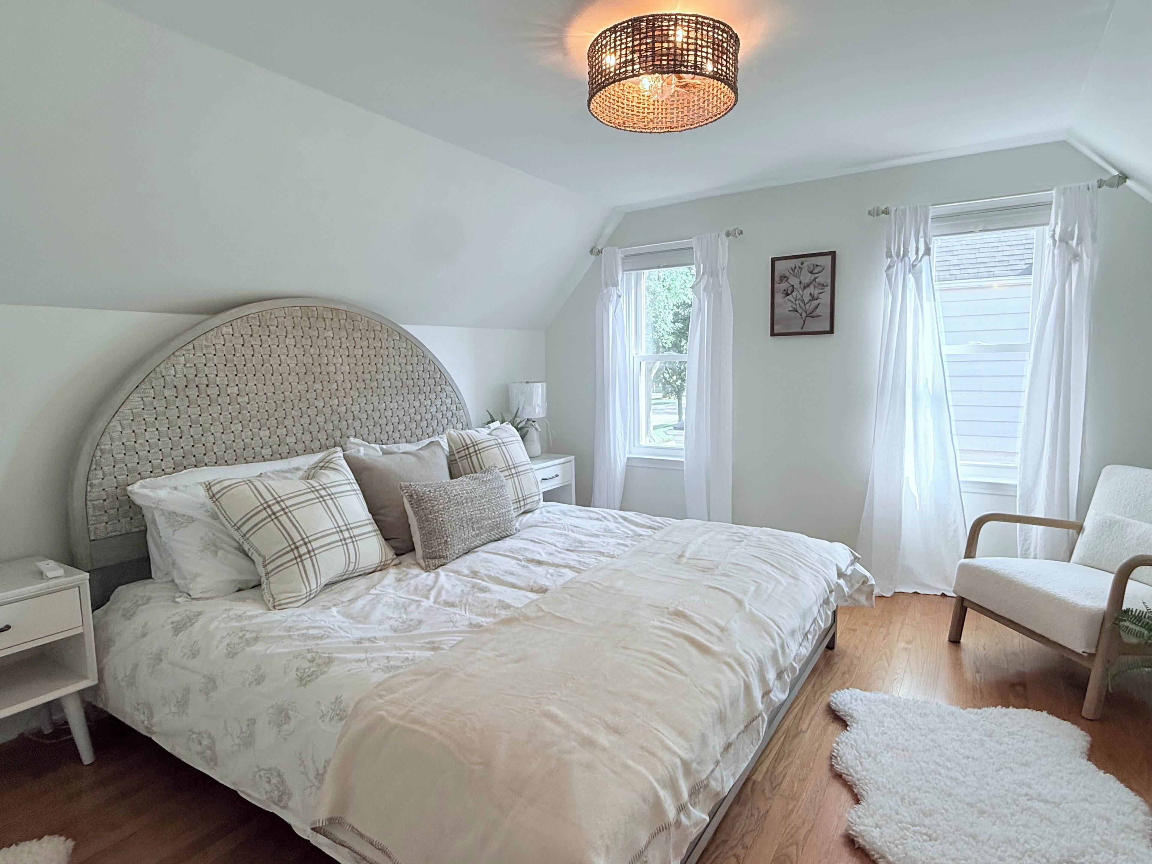 4 室のベッドルーム、アイロン / アイロン台、インターネット、ベッドシーツ