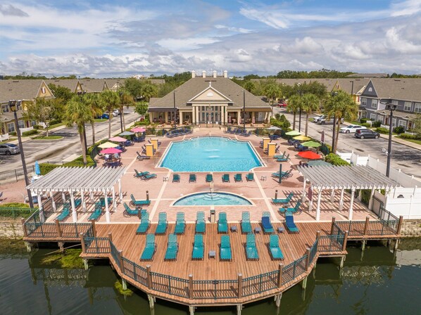 Pool - 4BR/3BA Near Disney | 2 Suites, Pool & Parking (Kissimmee)