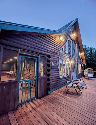 Mountain Cabin w/ Game Room, Fire Pit, & Trails