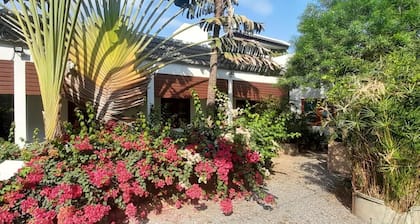Room-pasak River House Home Stay