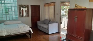 Room, 1 Bedroom, Accessible, Smoking | 1 bedroom